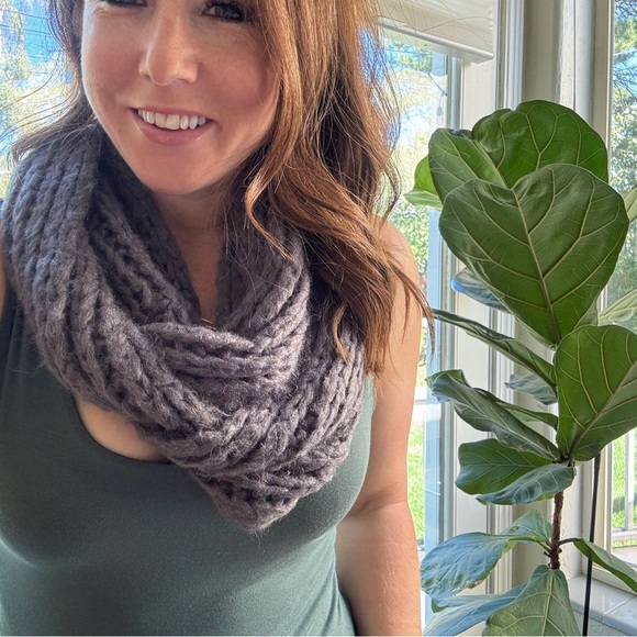 Infinity scarf bundle - Picture 6 of 9